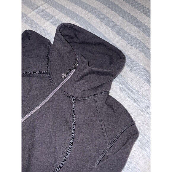 Lululemon Nice Asana Jacket Ruffle Black Womens 8 Full Zip Athleisure Training - Picture 3 of 7